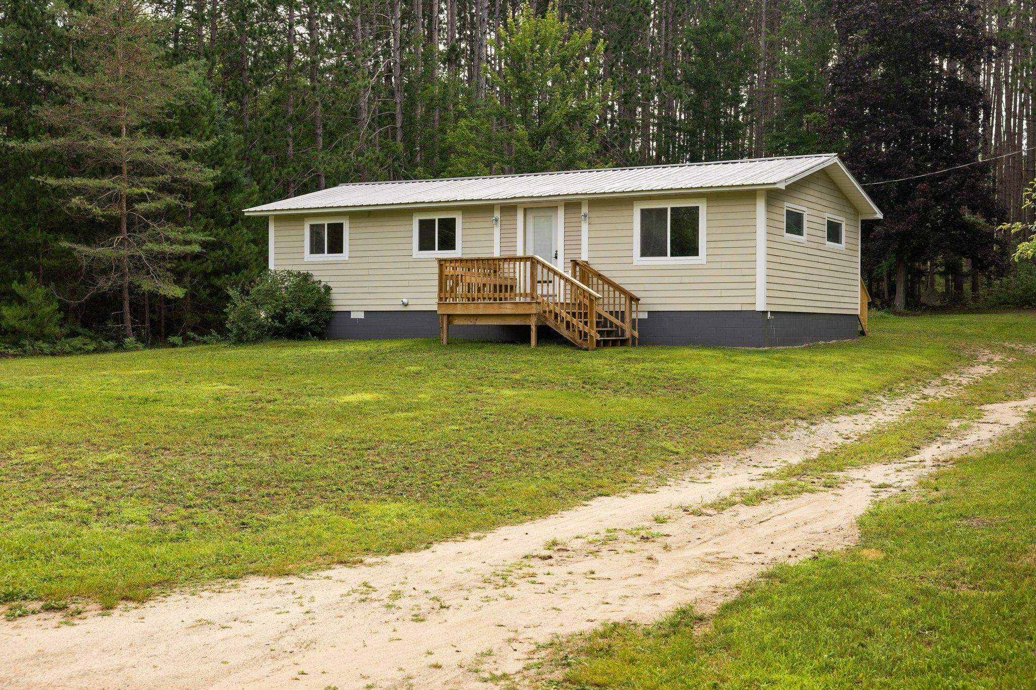 6235 Butler Road Southwest South Boardman, MI 49680 - Photo 4 of 25