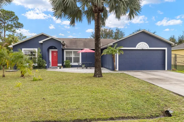 $385,000 | 314 Southwest De Gouvea Terrace, Port St. Lucie, FL 34984