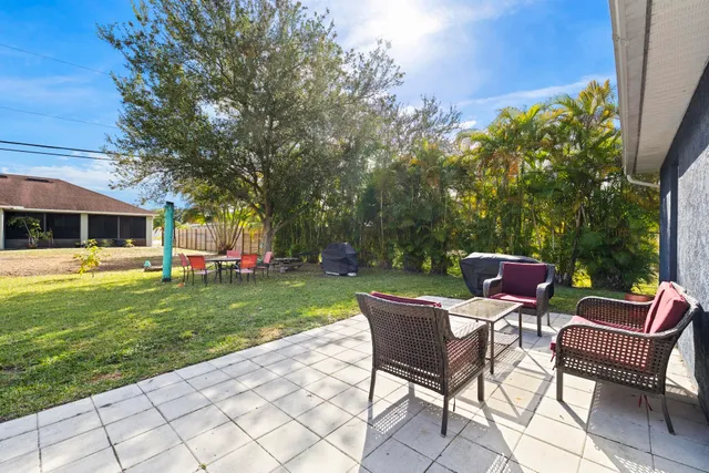 $385,000 | 314 Southwest De Gouvea Terrace, Port St. Lucie, FL 34984