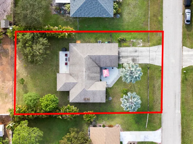 $385,000 | 314 Southwest De Gouvea Terrace, Port St. Lucie, FL 34984
