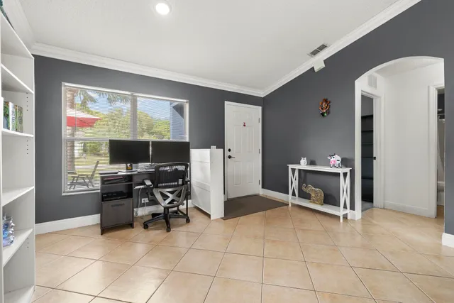 $385,000 | 314 Southwest De Gouvea Terrace, Port St. Lucie, FL 34984