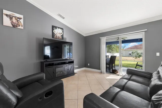 $385,000 | 314 Southwest De Gouvea Terrace, Port St. Lucie, FL 34984