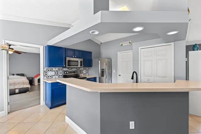 $385,000 | 314 Southwest De Gouvea Terrace, Port St. Lucie, FL 34984