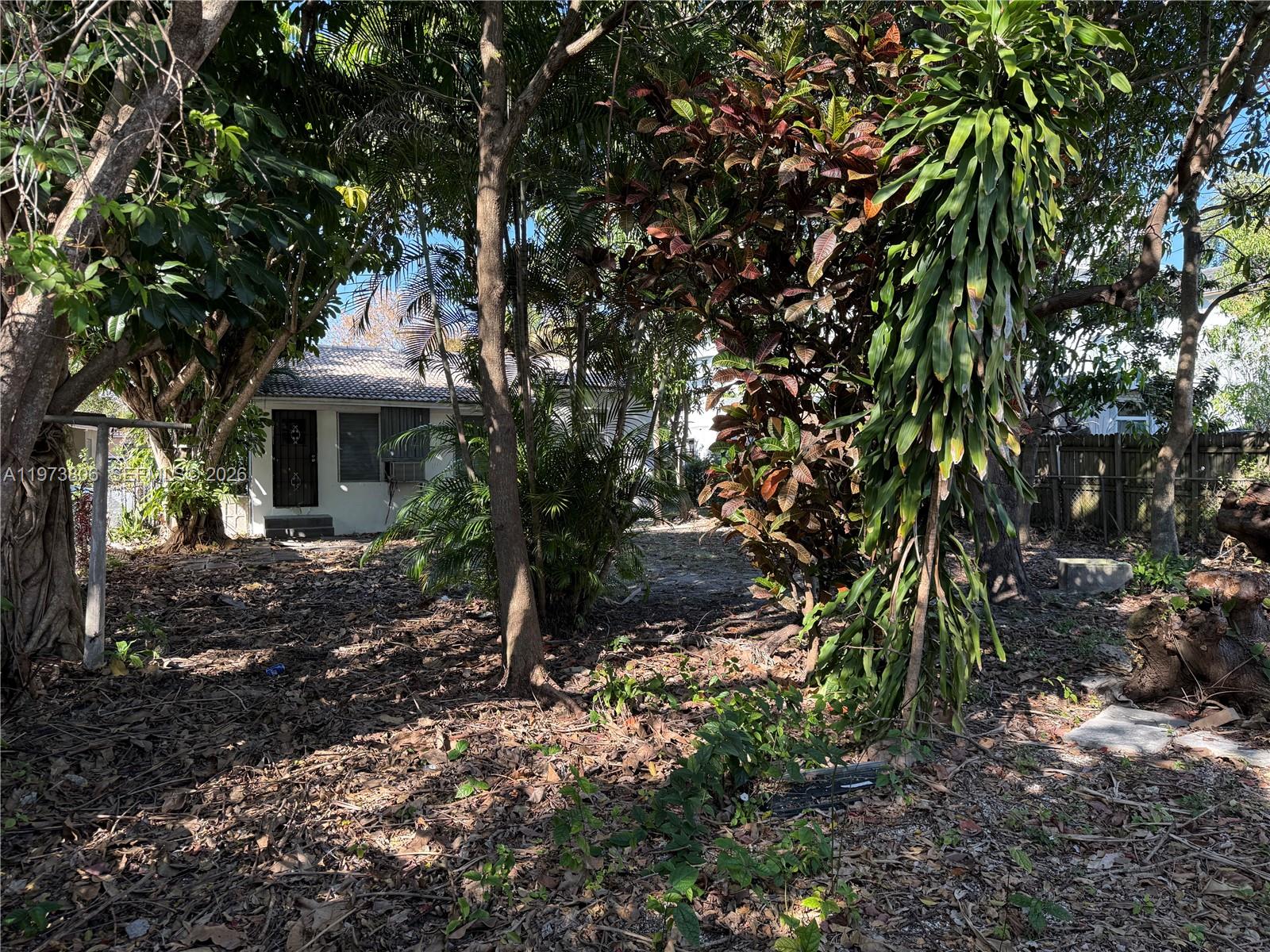 2750 Southwest 26th Street Miami, FL 33133 - Photo 15 of 17