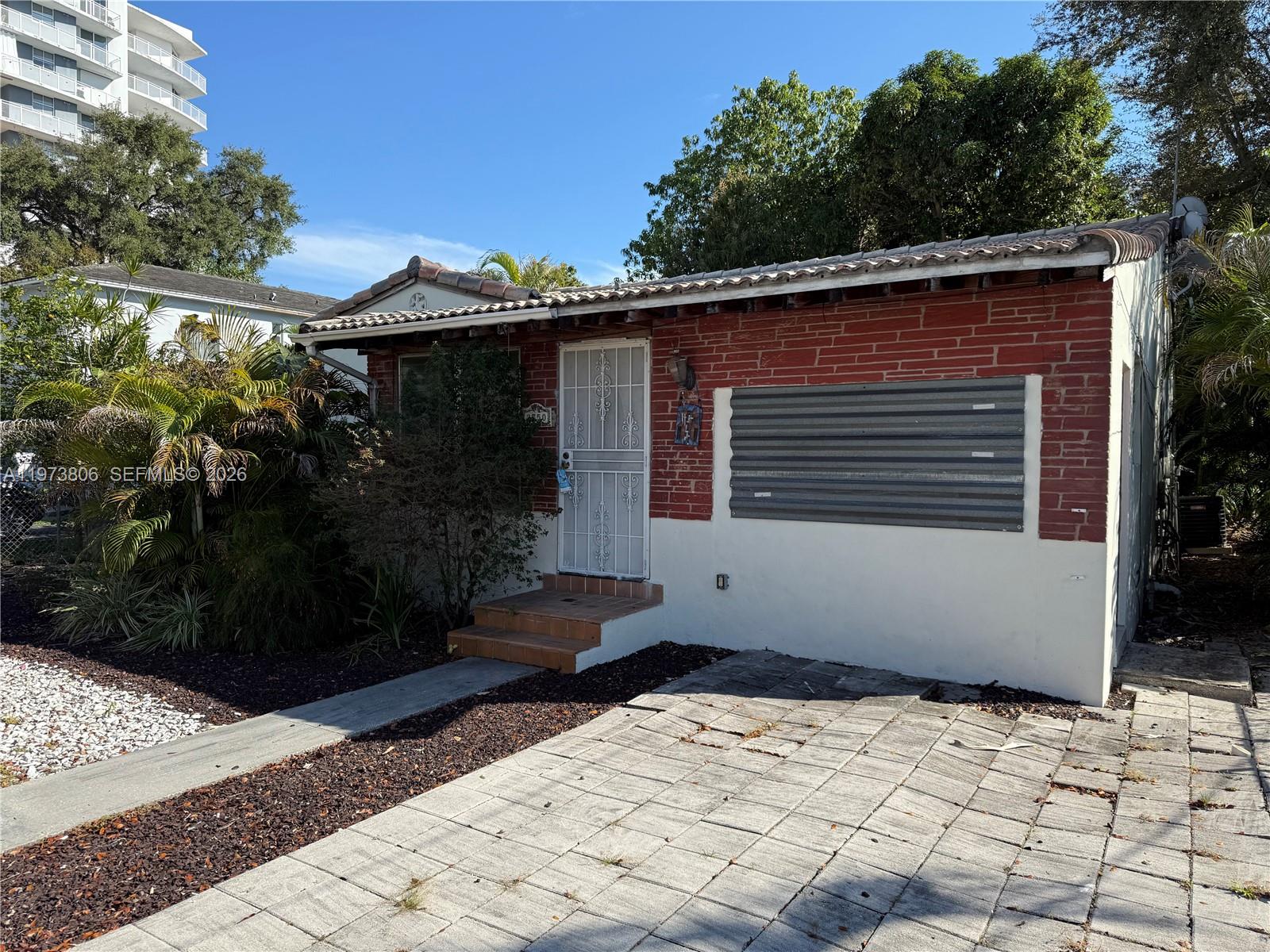 2750 Southwest 26th Street Miami, FL 33133 - Photo 5 of 17
