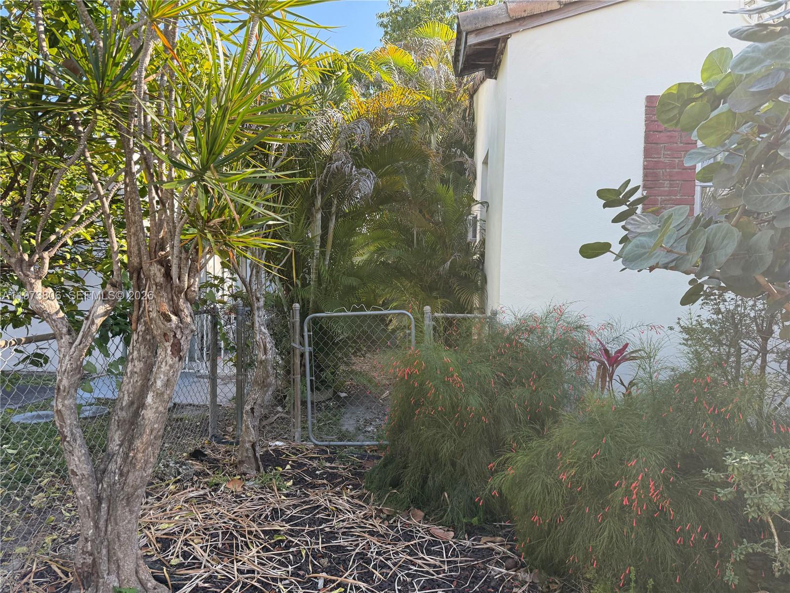 2750 Southwest 26th Street Miami, FL 33133 - Photo 7 of 17