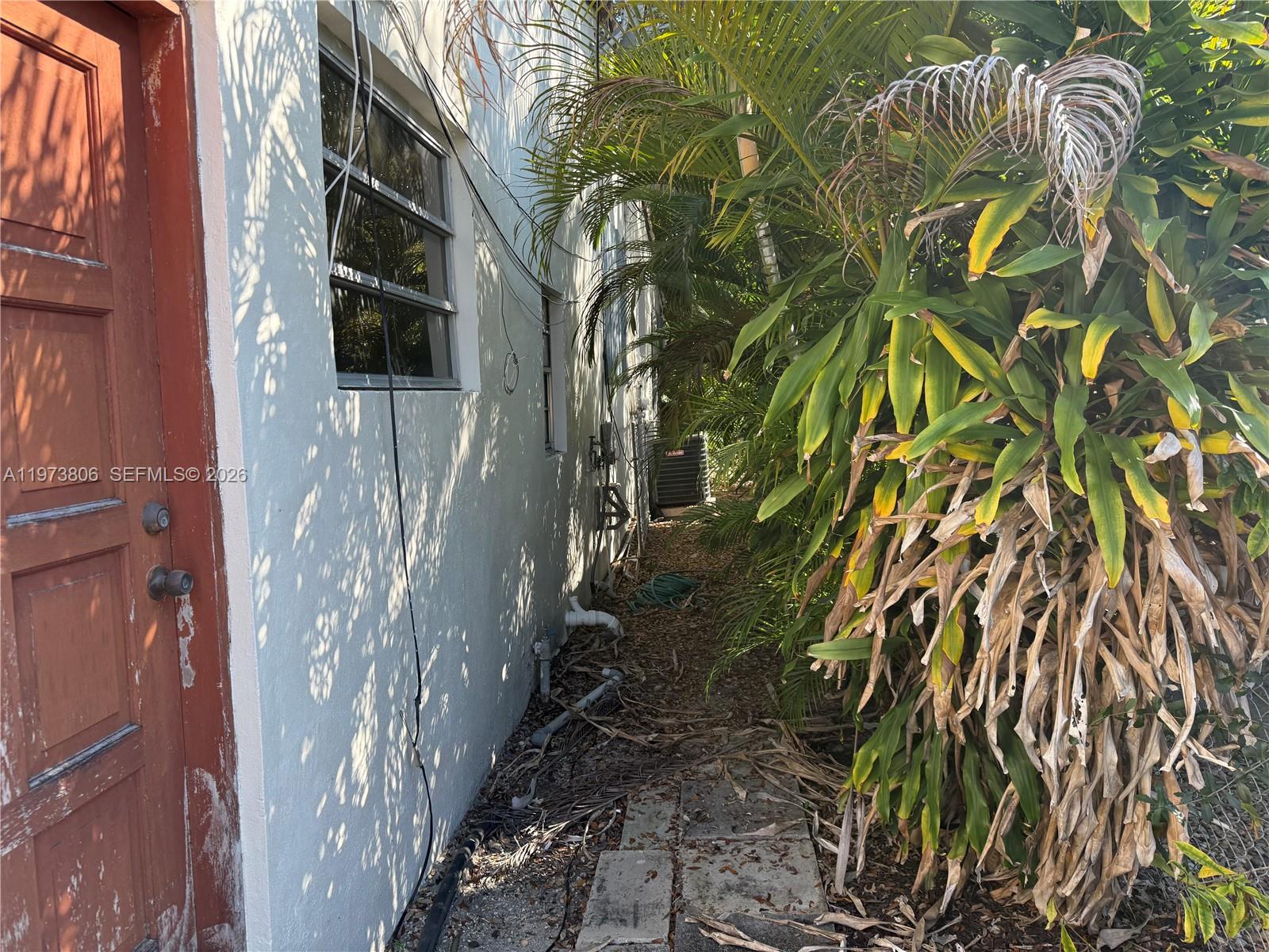 2750 Southwest 26th Street Miami, FL 33133 - Photo 9 of 17