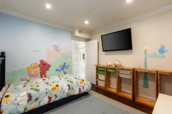 $17,000 | 5188 Vista Miguel Drive, La Canada Flintridge, CA 91011