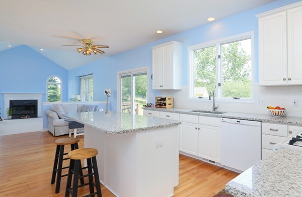 304 Robert Road Marlborough, MA 01752 - Photo 8 of 19 Gallery Image 8