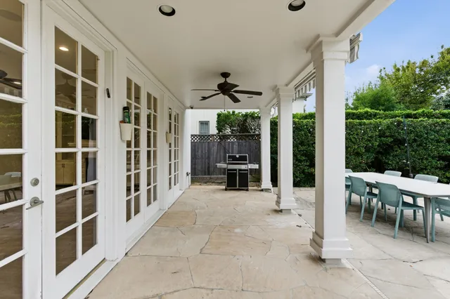 $1,899,000 | 4525 Braeburn Drive, Bellaire, TX 77401