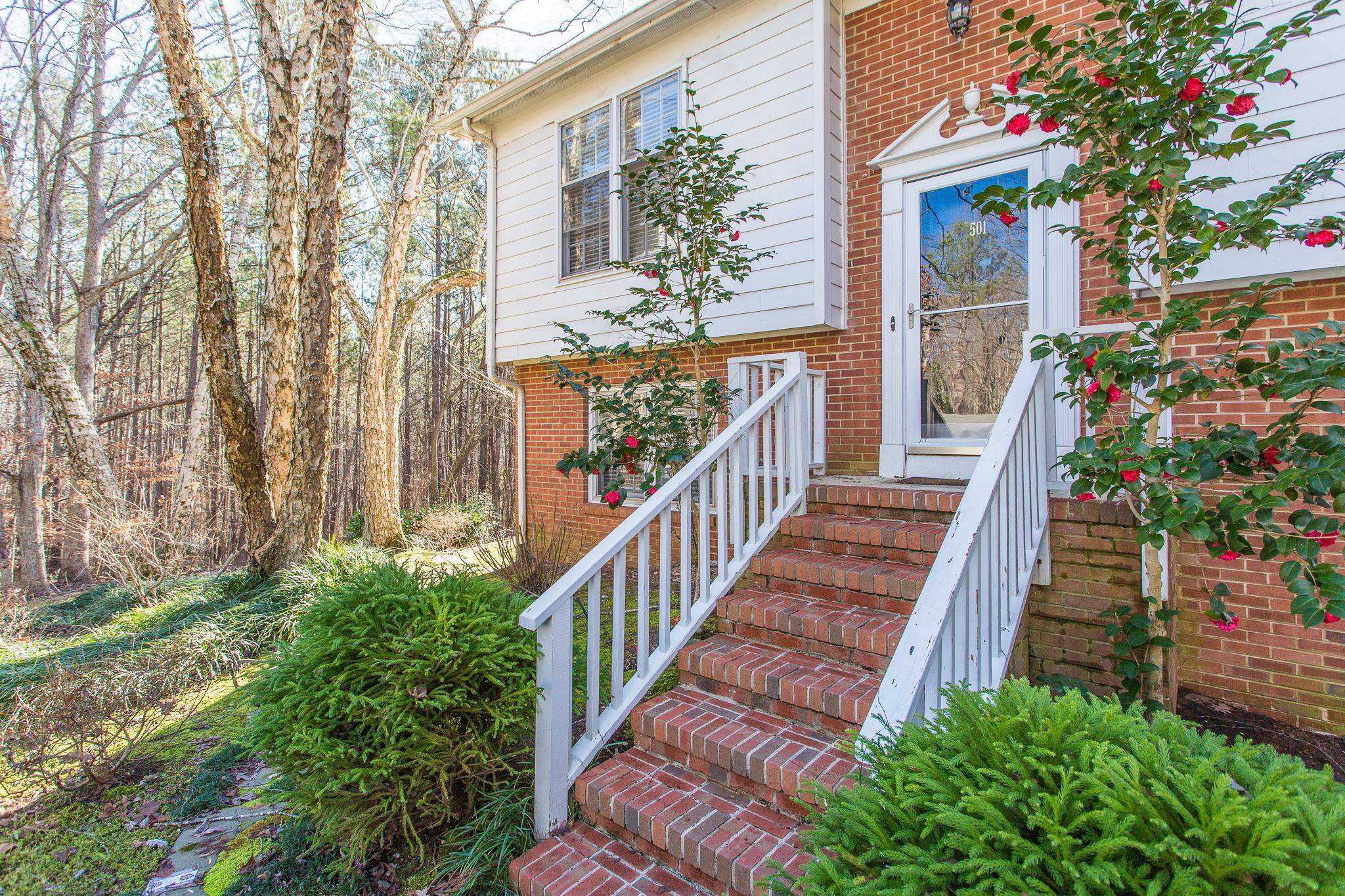 501 Sawmill Road Raleigh, NC 27615 - Photo 3 of 31 Hardiplank Siding