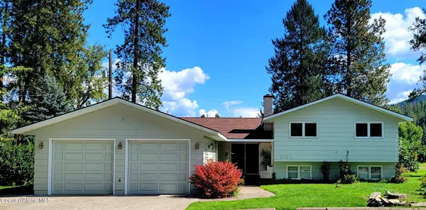 $585,000 | 301 Woodland Drive, Pinehurst, ID 83850