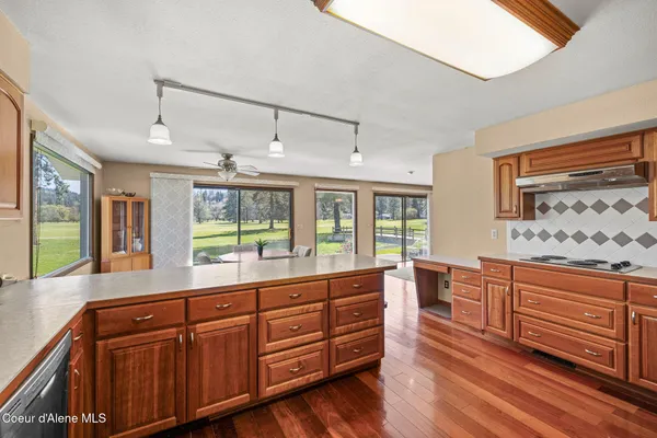 $585,000 | 301 Woodland Drive, Pinehurst, ID 83850