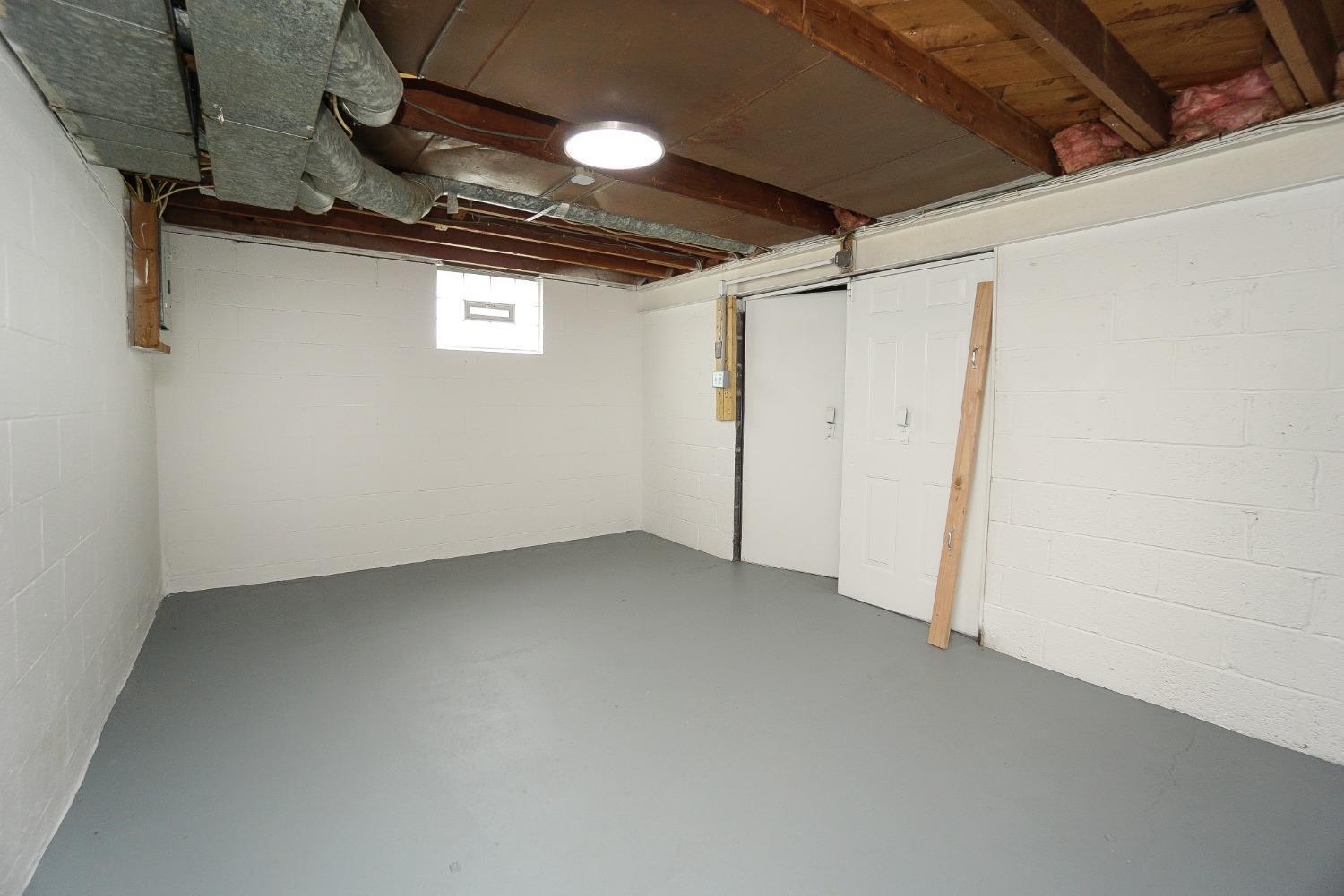 5396 Belclare Road Cincinnati, OH 45247 - Photo 17 of 21 Gallery Image 17