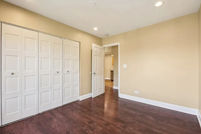 $210,000 | 108 Mullingar Court, Unit 2D, Schaumburg, IL 60193