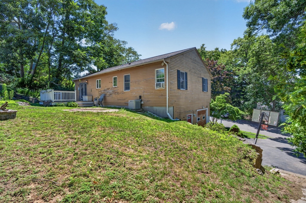 65 Phaeton Rock Road Lynn, MA 01904 - Photo 34 of 38