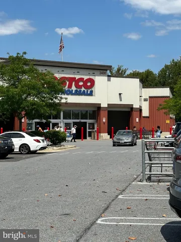 a view of a basketball court