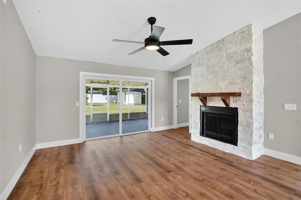 747 Stillview Circle Brandon, FL 33510 - Photo 15 of 91