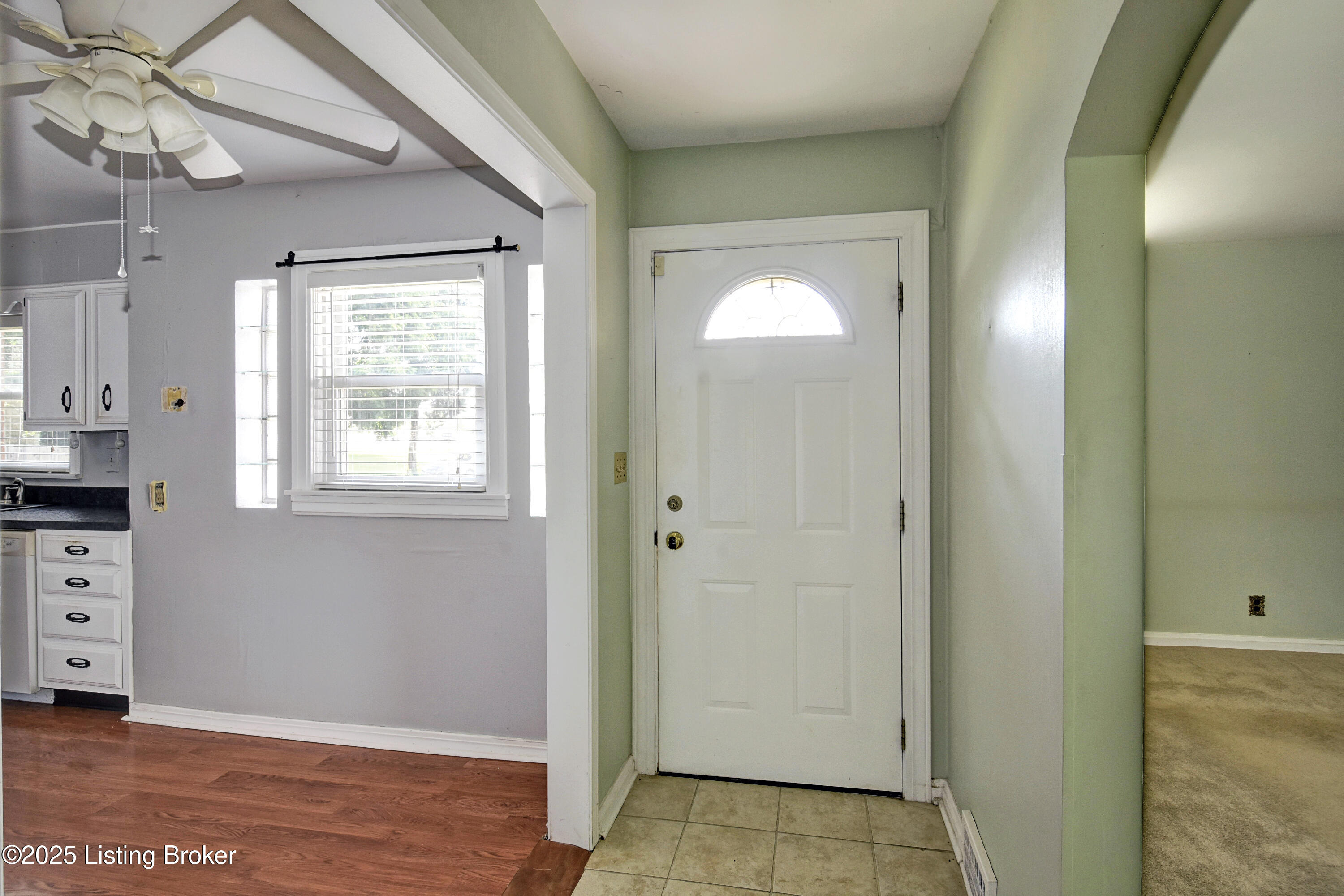 4607 Bardstown Road Louisville, KY 40218 - Photo 2 of 30 _DSC1273_5_6