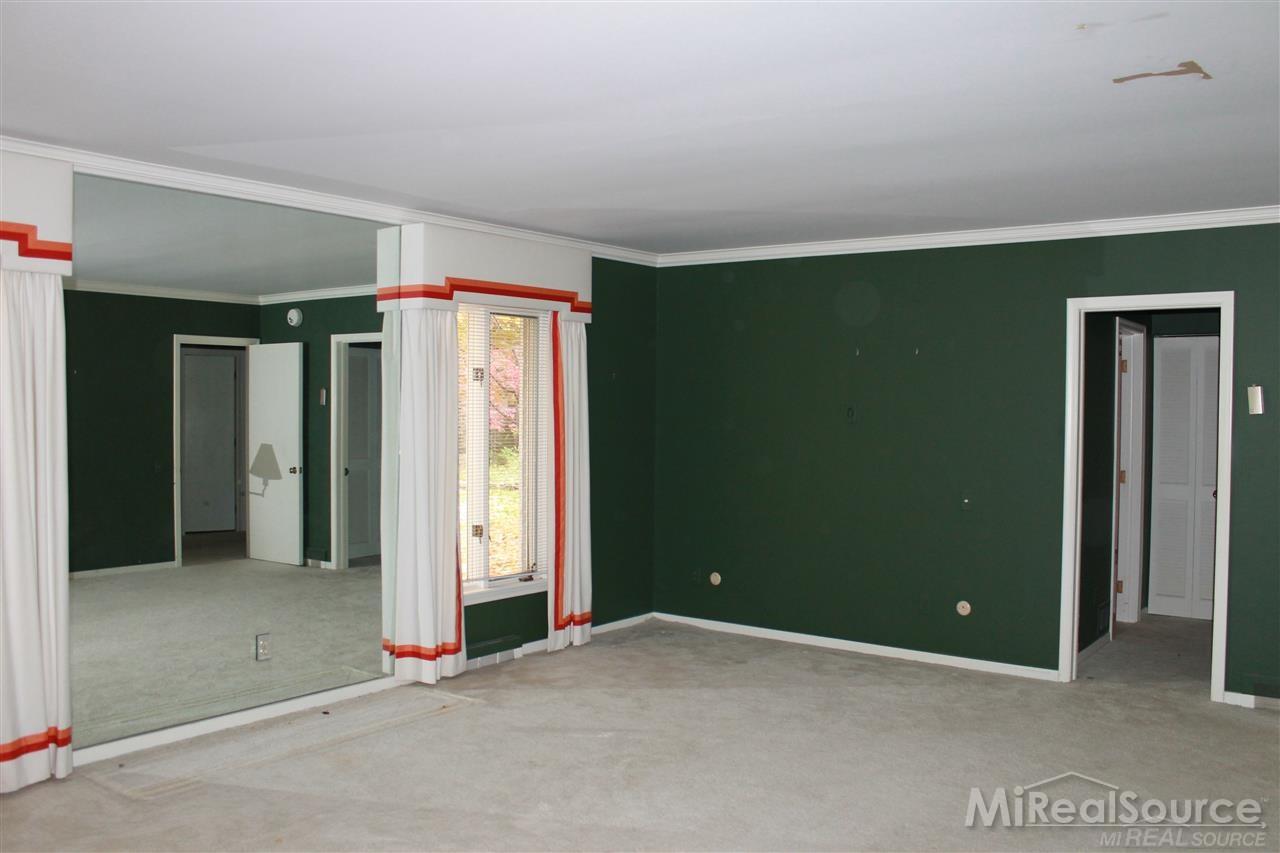 261 Lake Shore Road Grosse Pointe Farms, MI 48236 - Photo 25 of 26