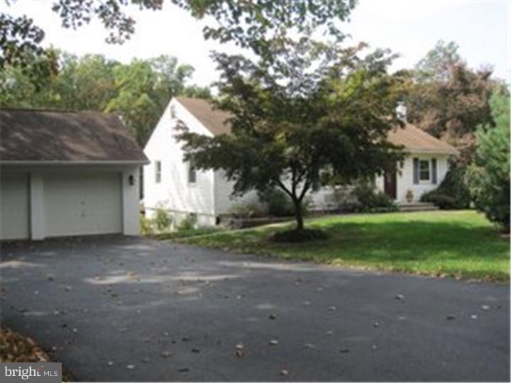 796 Temple Road Pottstown, PA 19465 - Photo 2 of 24 Garage