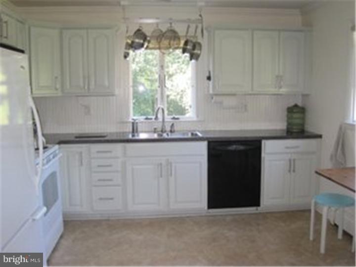 796 Temple Road Pottstown, PA 19465 - Photo 5 of 24 Kitchen