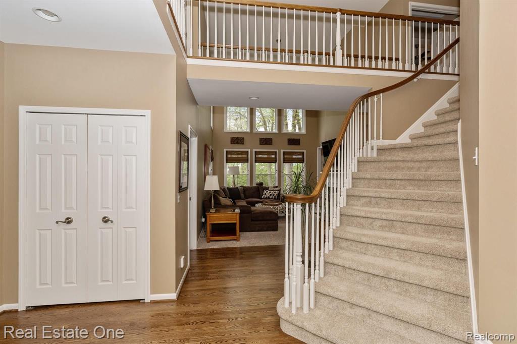 1177 Chesapeake Rochester Hills, MI 48307 - Photo 2 of 63