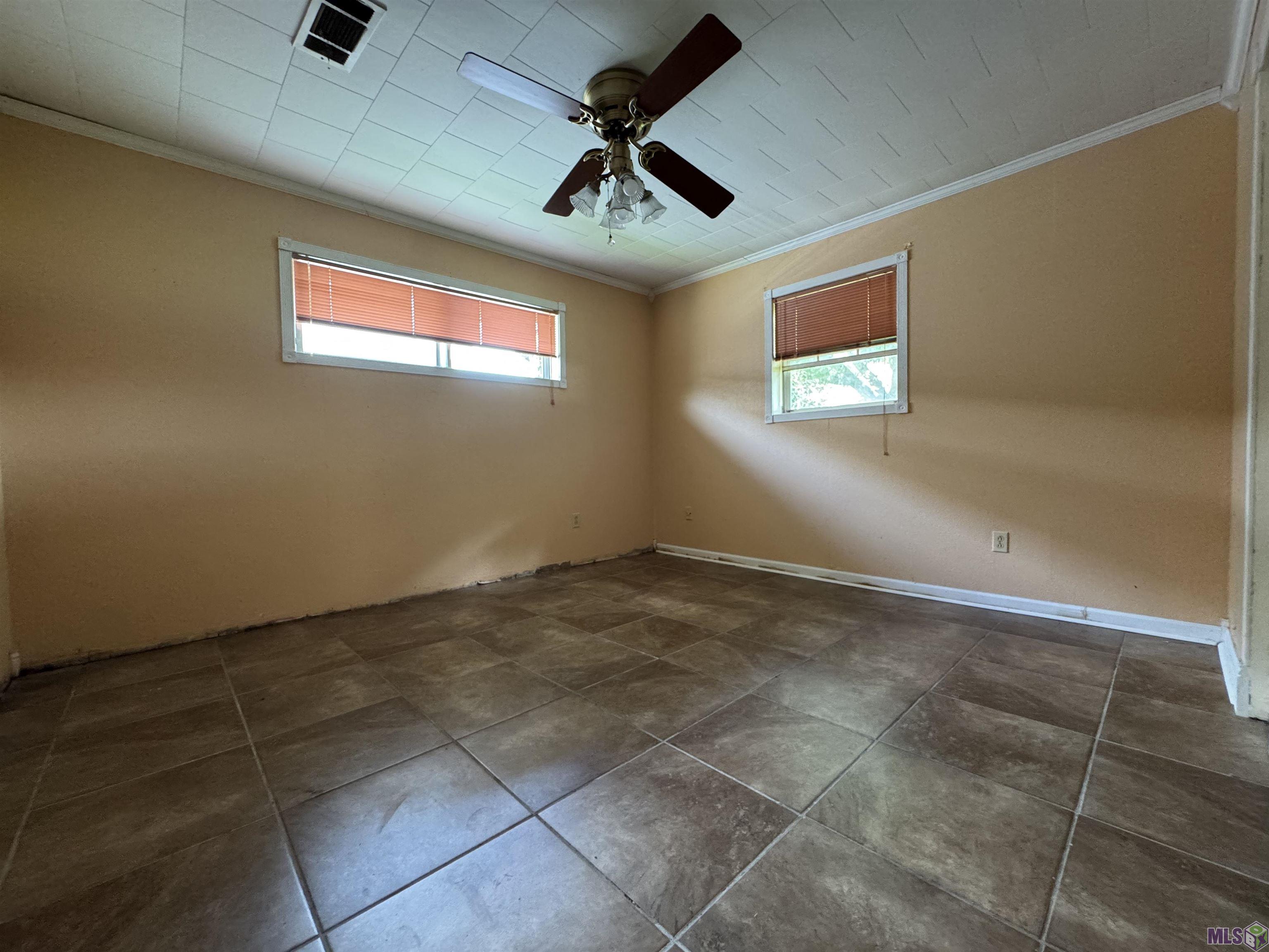 305 Snead Street Berwick, LA 70342 - Photo 8 of 13