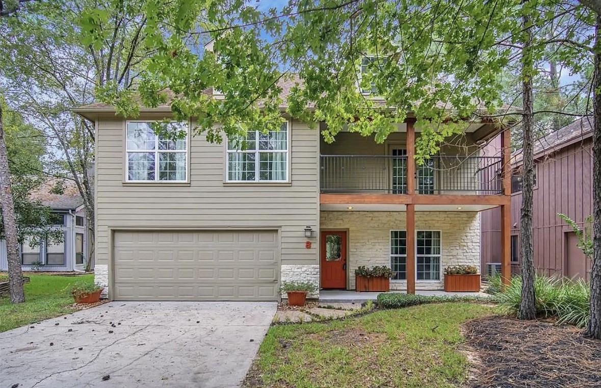 8 North Timber Top Drive The Woodlands, TX 77380 - Photo 1 of 14