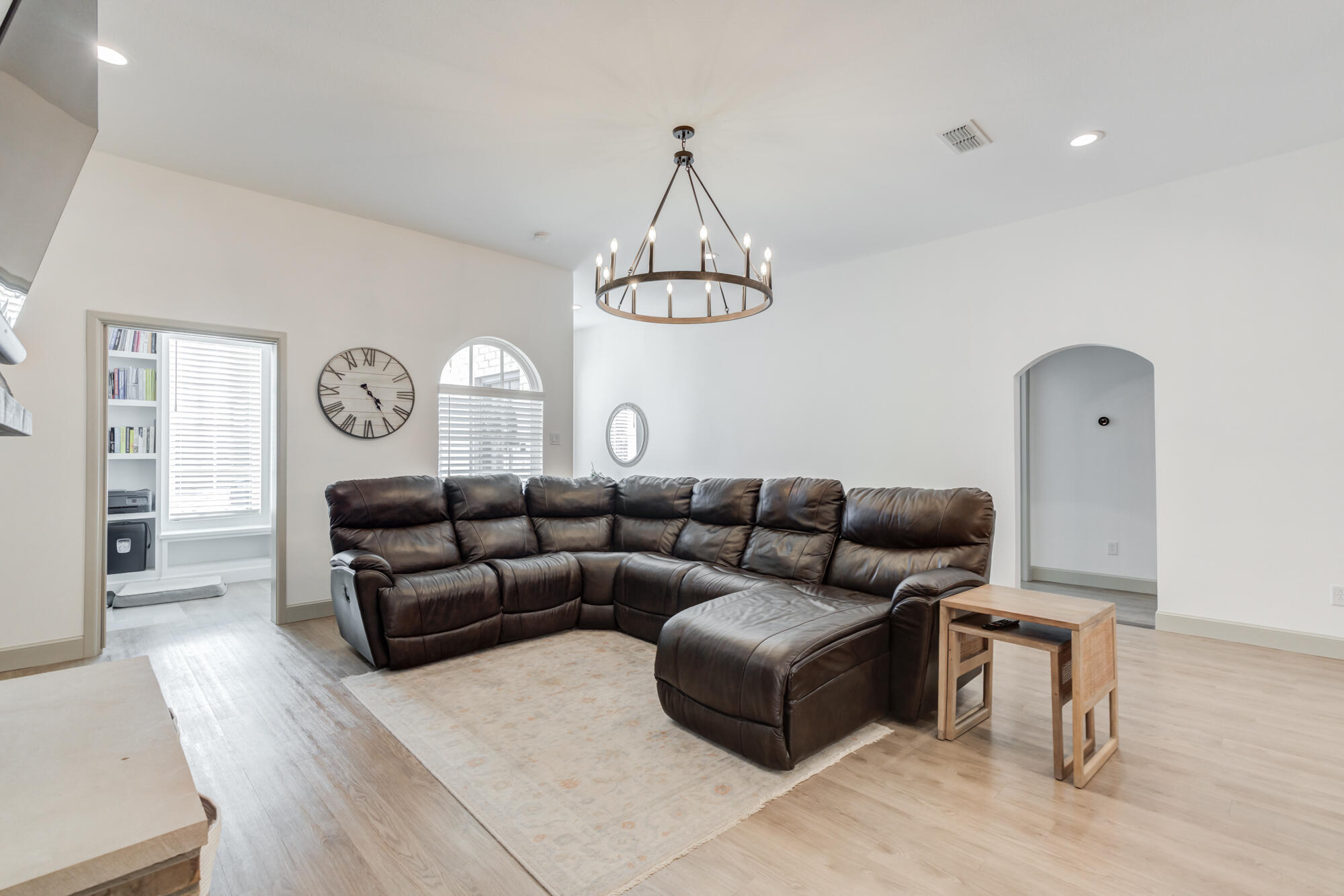 4018 137th Street Lubbock, TX 79423 - Photo 12 of 50 4018-137th-St_Lubbock-TX_26_Living-Room