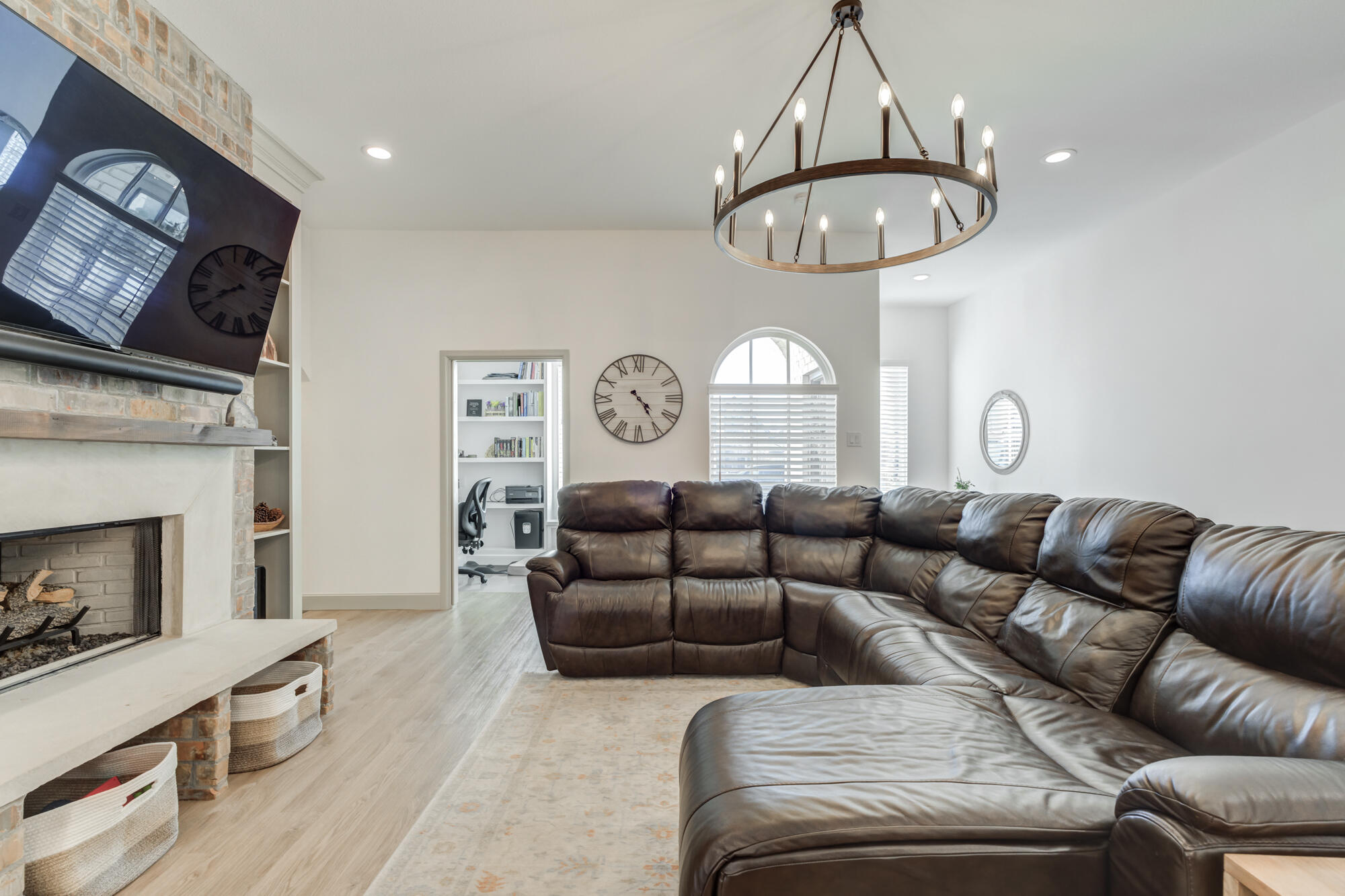 4018 137th Street Lubbock, TX 79423 - Photo 13 of 50 4018-137th-St_Lubbock-TX_18_Living-Room