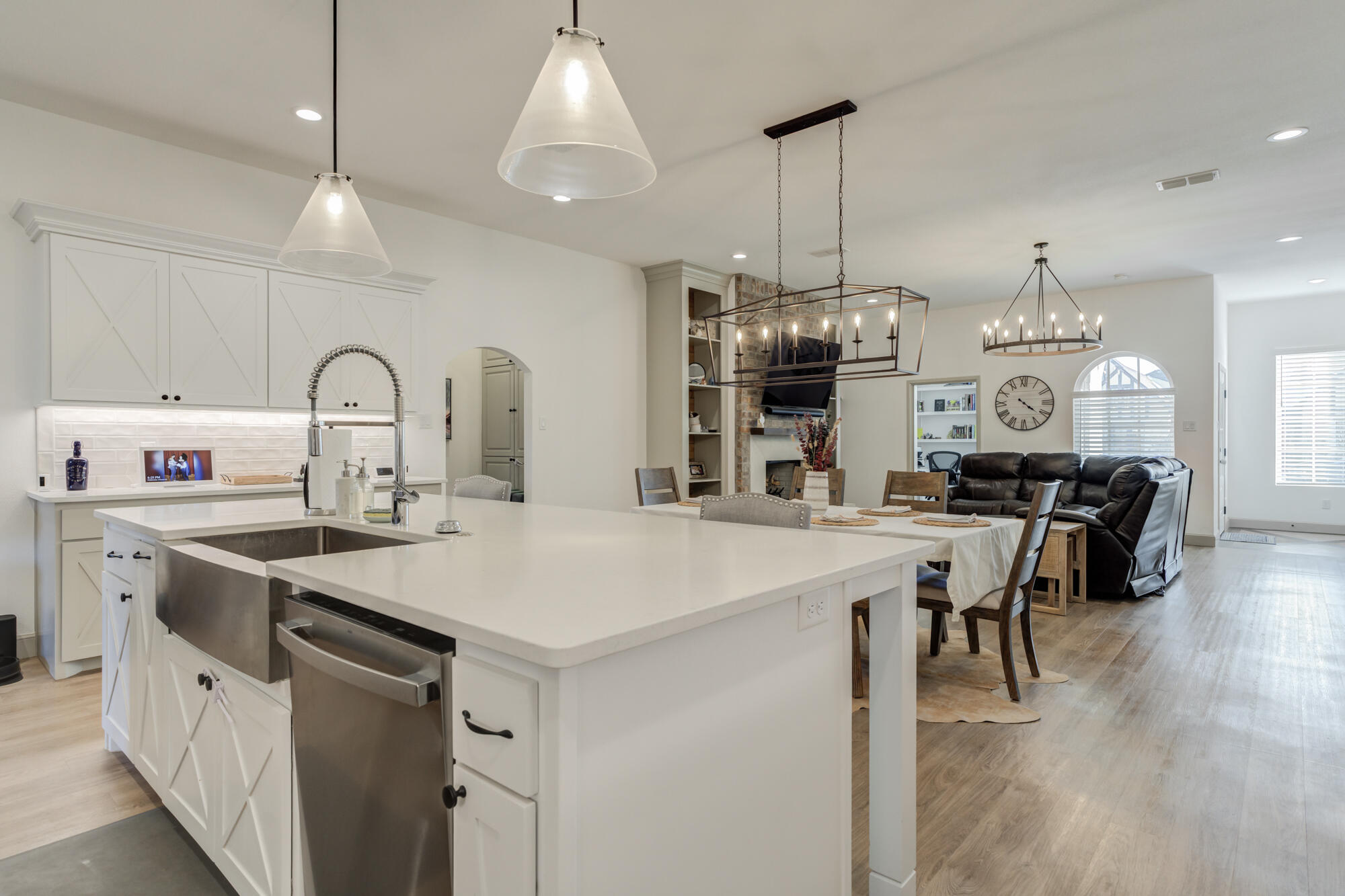 4018 137th Street Lubbock, TX 79423 - Photo 17 of 50 4018-137th-St_Lubbock-TX_15_Kitchen