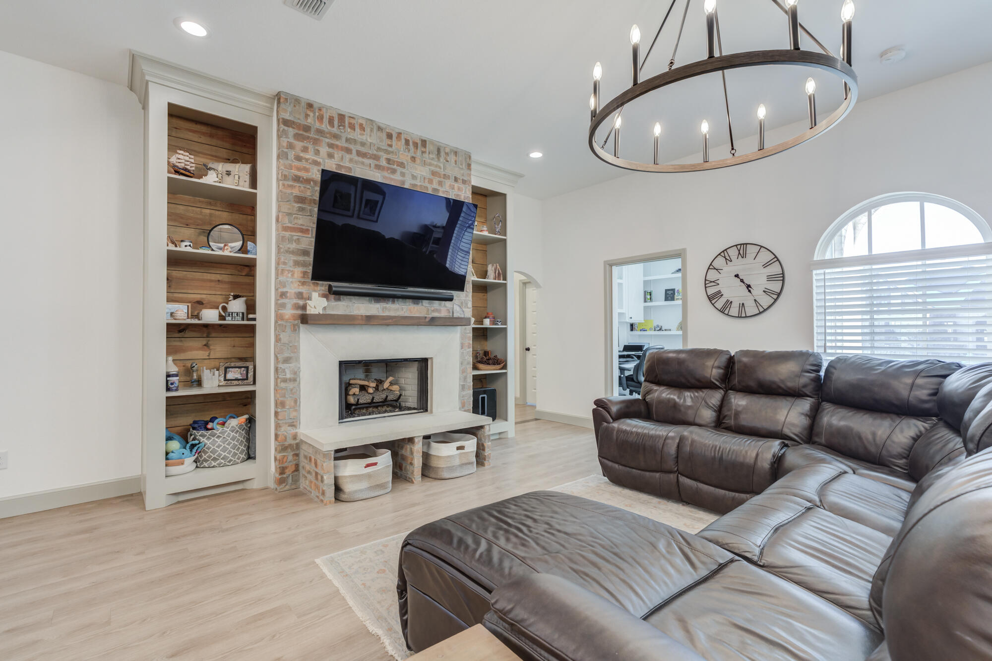 4018 137th Street Lubbock, TX 79423 - Photo 4 of 50 4018-137th-St_Lubbock-TX_50_Living-Room