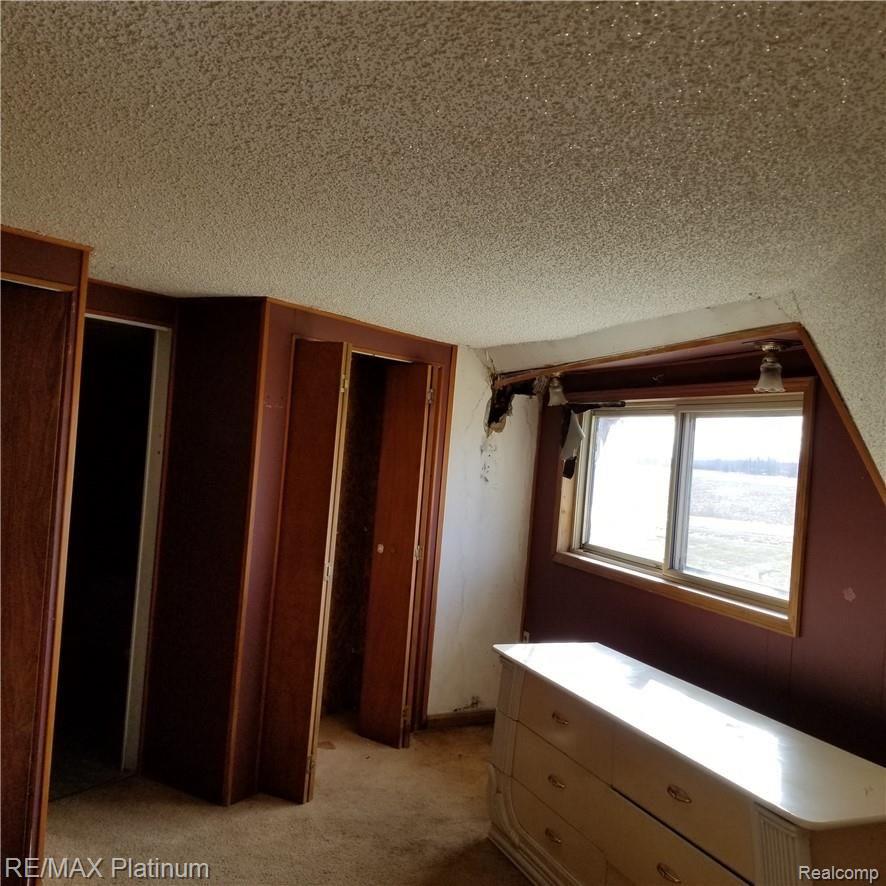 12068 Potter Road Flushing, MI 48433 - Photo 17 of 29 20190109_115253.jpg