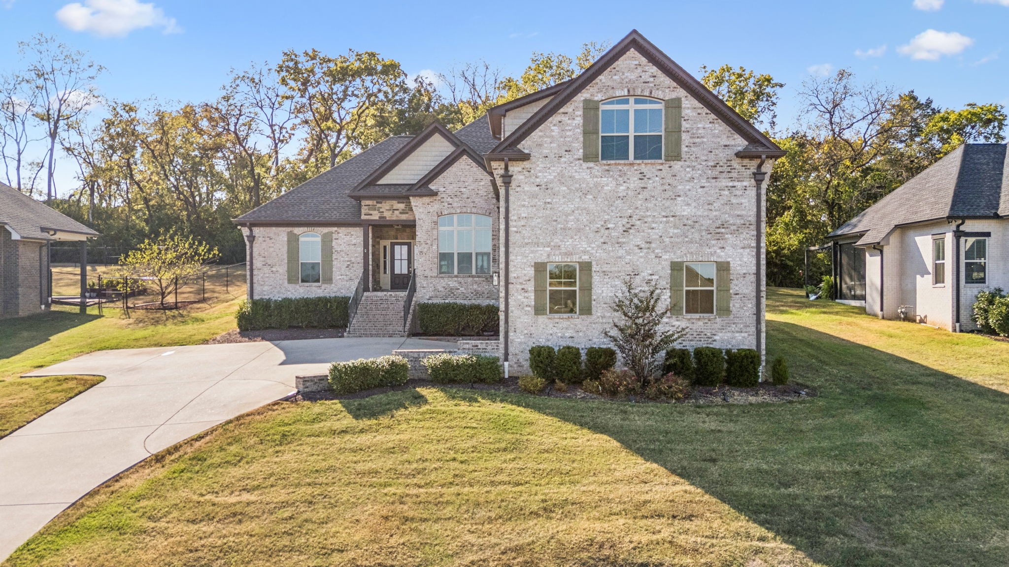 151 Enoch Way Gallatin, TN 37066 - Photo 2 of 52