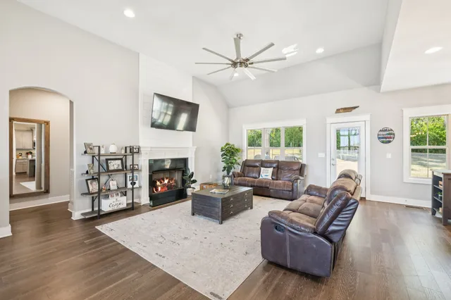 $560,000 | 151 Enoch Way, Gallatin, TN 37066