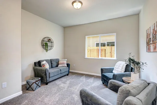 $527,371 | 1071 Hogan Road, Galt, CA 95632