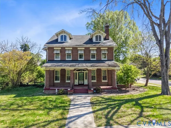 $395,000 | 1595 Berkeley Avenue, Petersburg, VA 23805