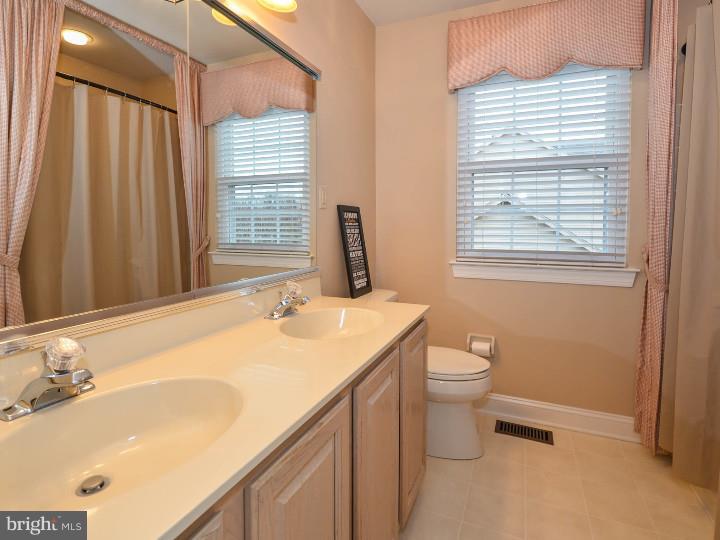 16 Kulp Road East Chalfont, PA 18914 - Photo 14 of 24 Bathroom