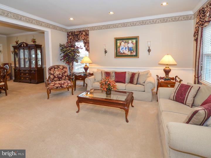 16 Kulp Road East Chalfont, PA 18914 - Photo 3 of 24 Living Room