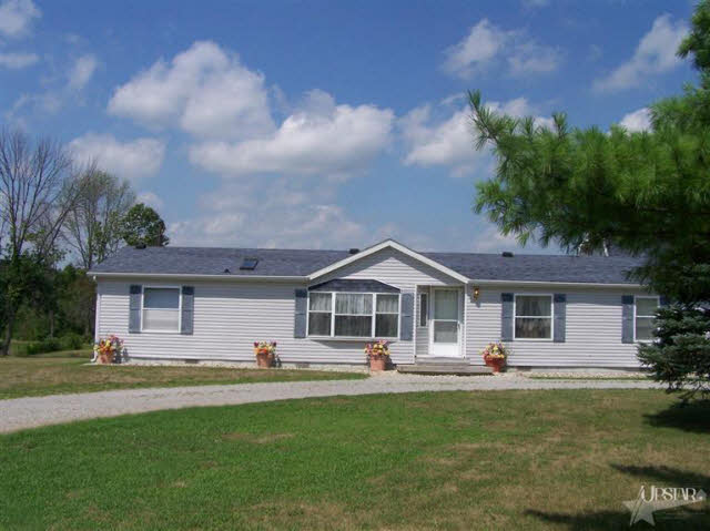 461 East 850 North Decatur, IN 46733 - Photo 1 of 9