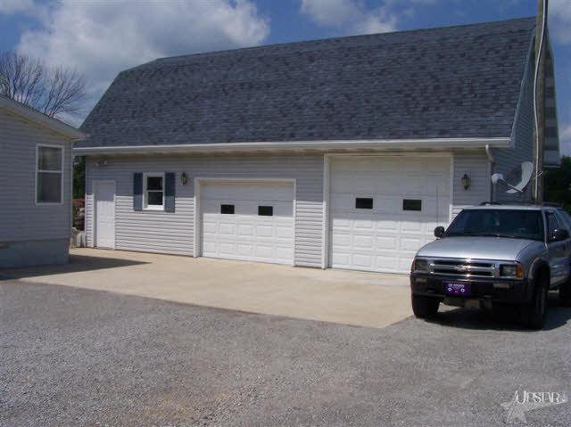 461 East 850 North Decatur, IN 46733 - Photo 2 of 9