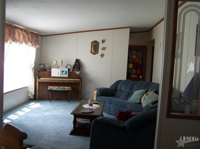 461 East 850 North Decatur, IN 46733 - Photo 6 of 9