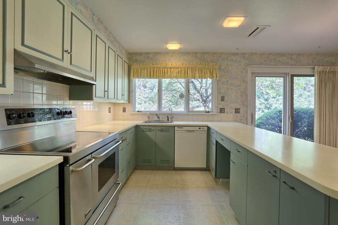 1807 Fieldcrest Road, Unit 125 Lebanon, PA 17042 - Photo 2 of 41 Gallery Image 2