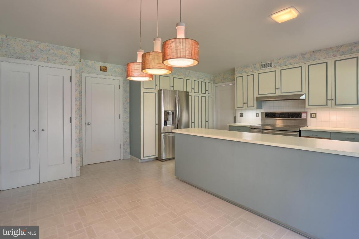 1807 Fieldcrest Road, Unit 125 Lebanon, PA 17042 - Photo 7 of 41 Gallery Image 7