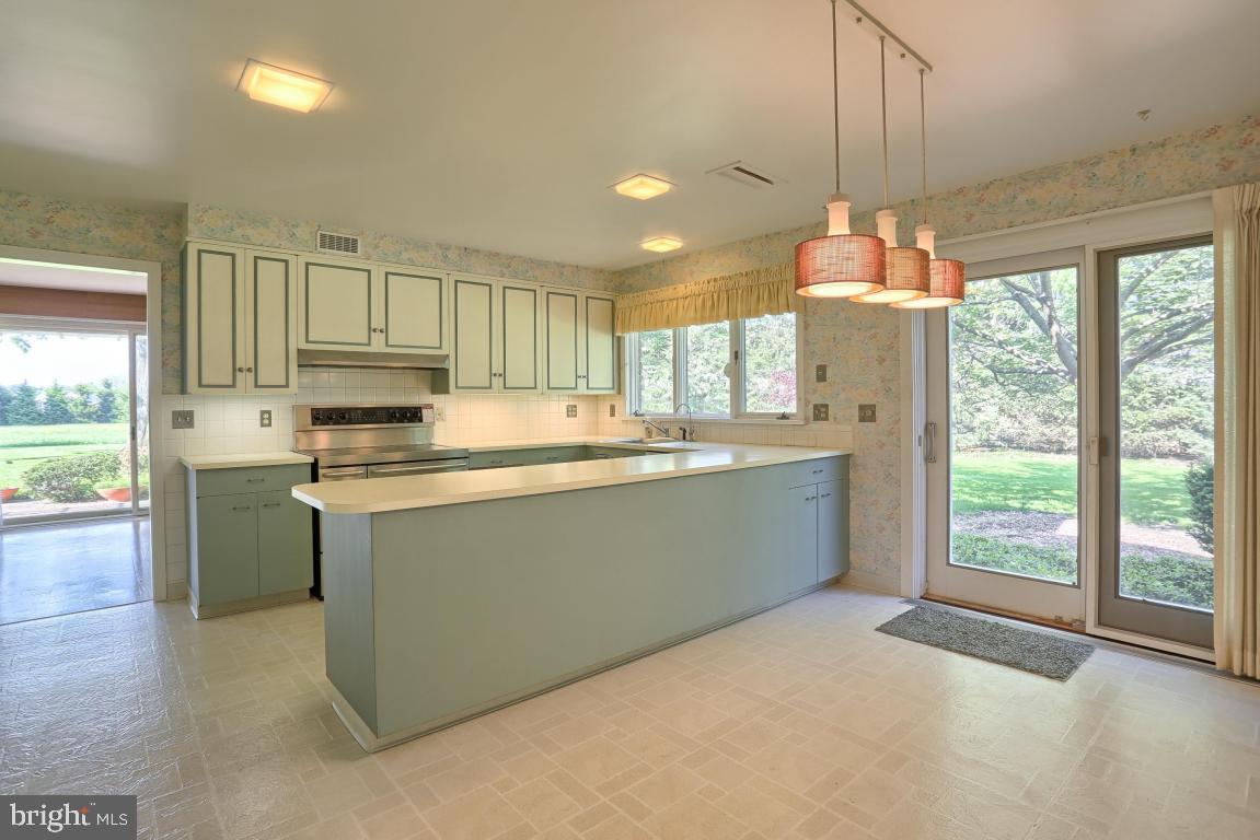 1807 Fieldcrest Road, Unit 125 Lebanon, PA 17042 - Photo 9 of 41 Gallery Image 9