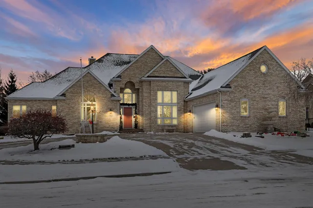 $740,000 | 3223 13th Place, Kenosha, WI 53144