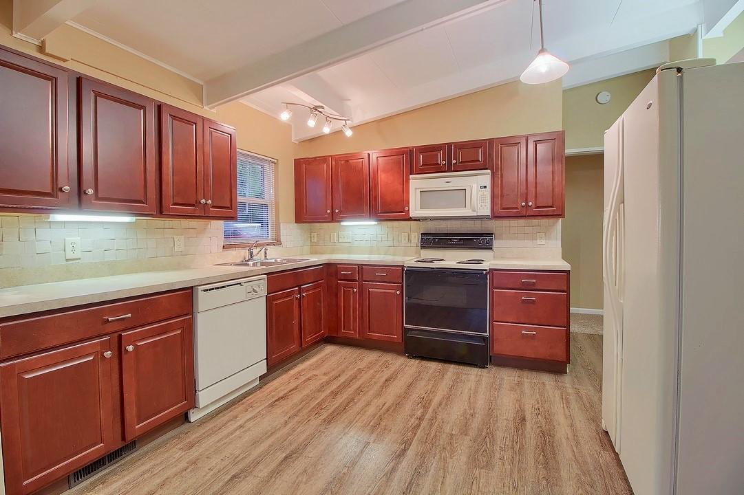 3210 Eakin Road Columbus, OH 43204 - Photo 9 of 27 Gallery Image 9