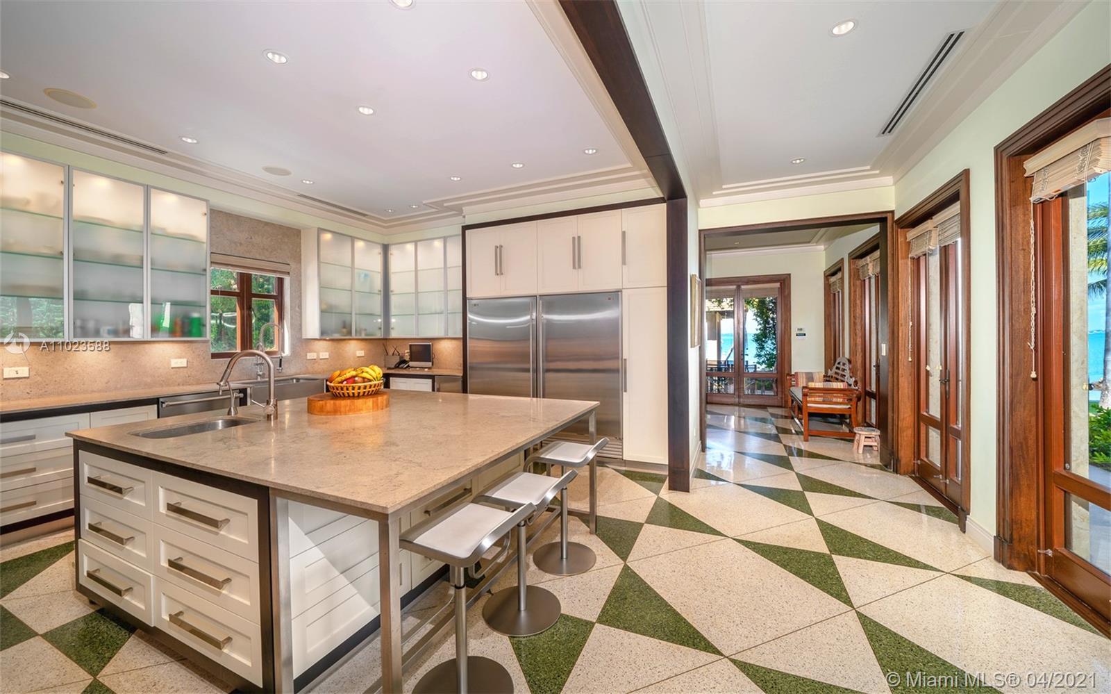 9 Harbor Point Key Biscayne, FL 33149 - Photo 12 of 33