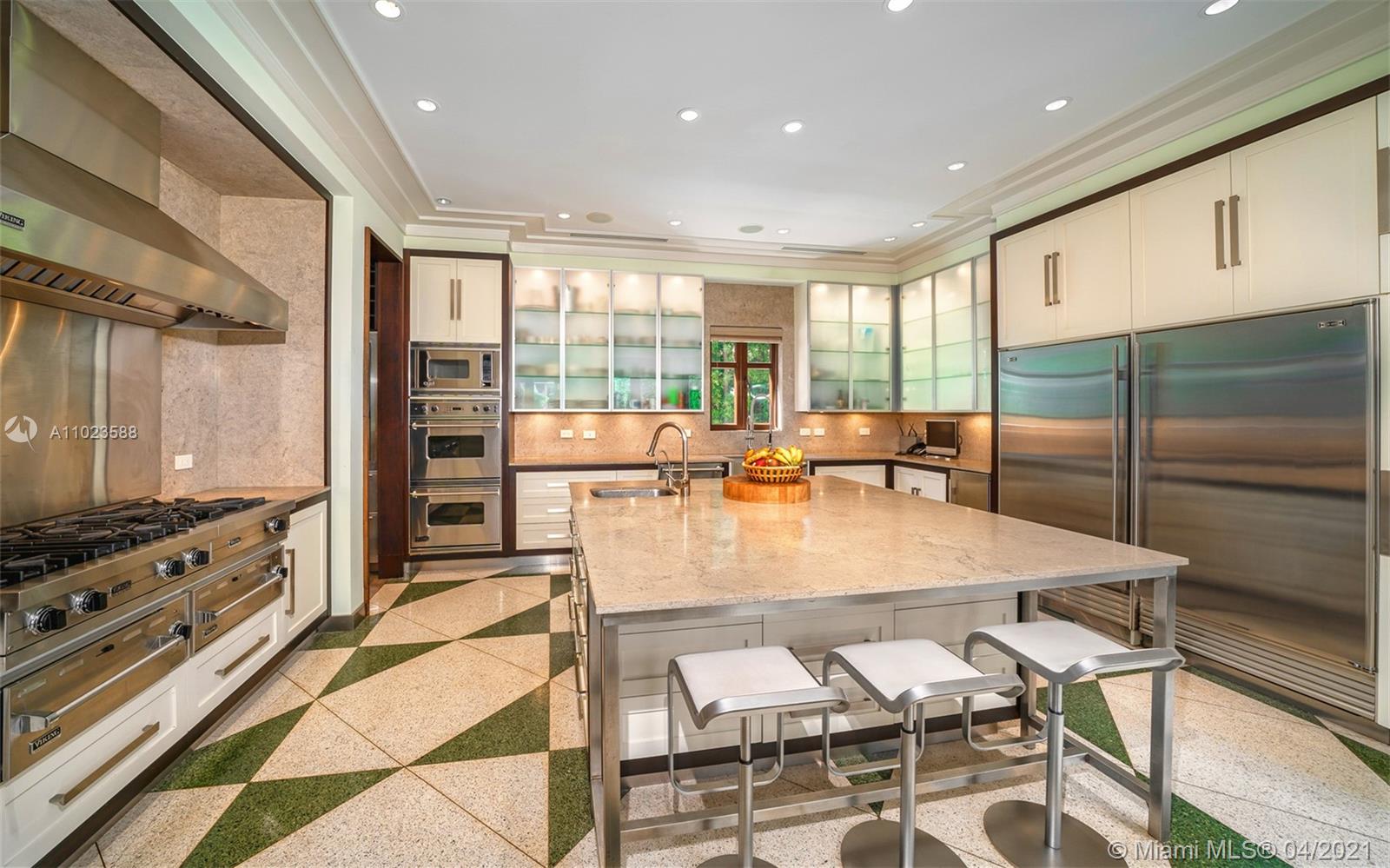 9 Harbor Point Key Biscayne, FL 33149 - Photo 13 of 33